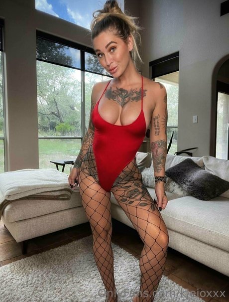 Kleio Valentien