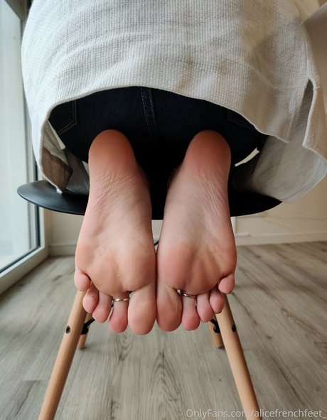 Alicefrenchfeet
