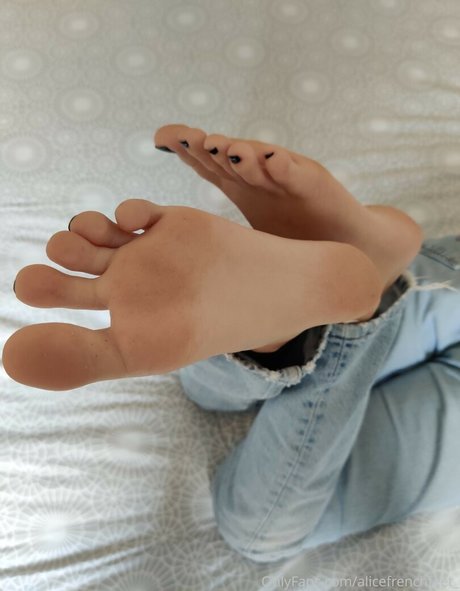 Alicefrenchfeet