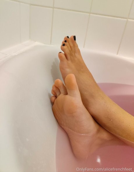 Alicefrenchfeet