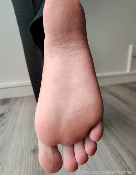 Alicefrenchfeet