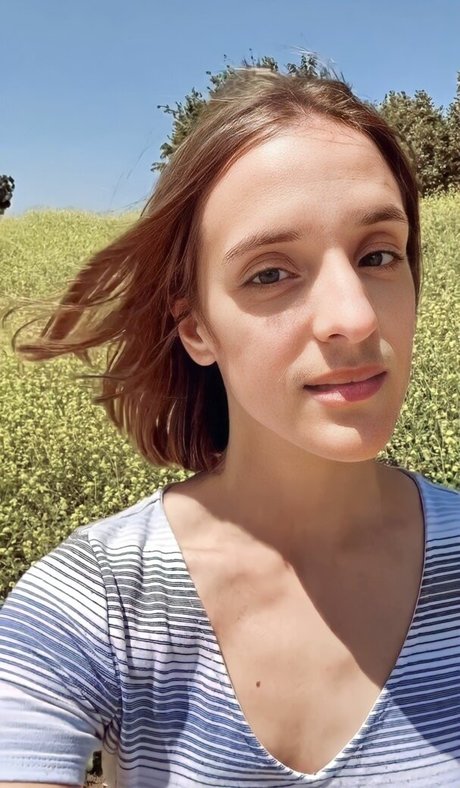 Ashley Victoria Robinson