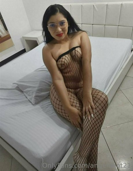 Angelahot21