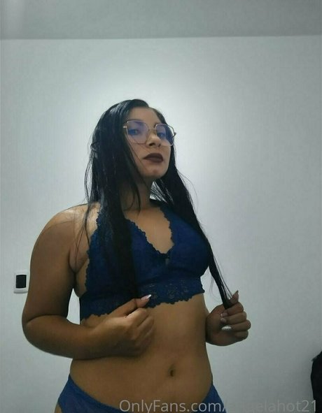 Angelahot21