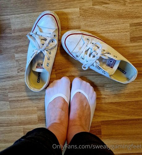 Sweatygamingfeet