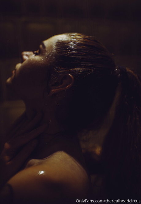 Therealheadcircus