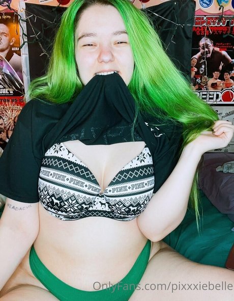 Pixxxiebelle