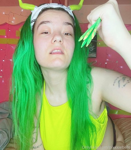 Pixxxiebelle