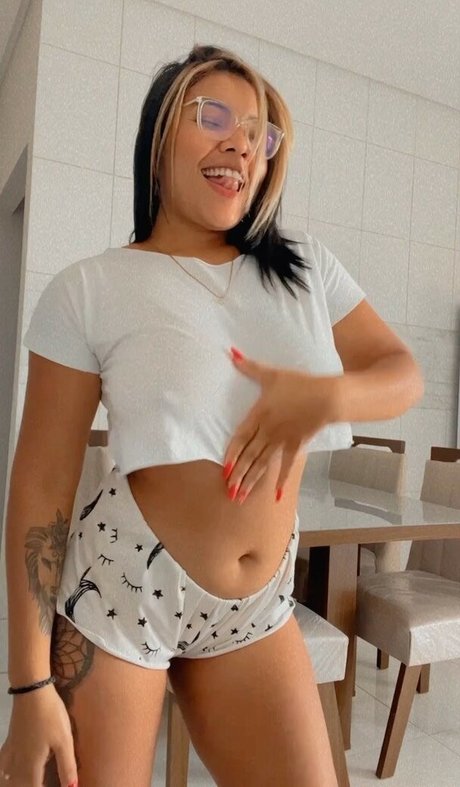 Gabyhotwife