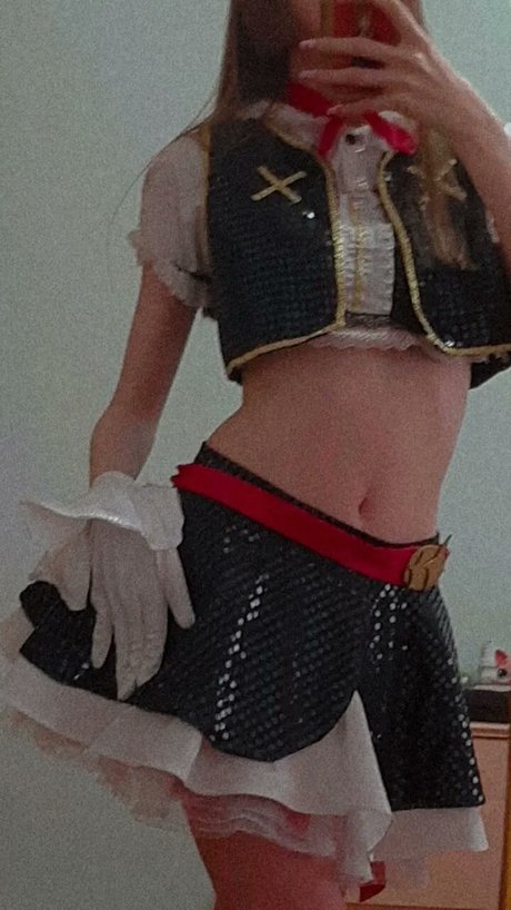 Kiki Glitter Cosplay