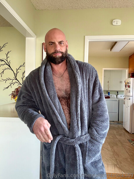 Therealgirthbrooks69