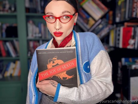 Yourscarletharlotxxx