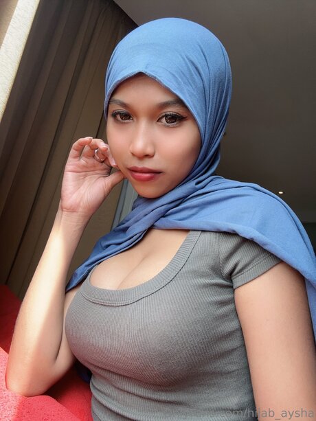 Hijab Aysha