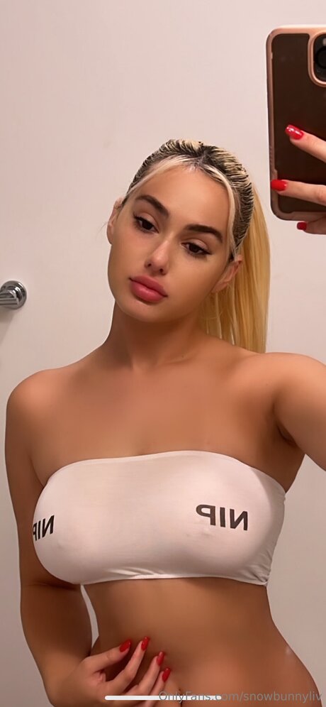 Oliviasnoww69
