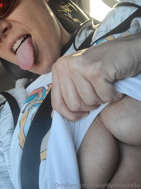 Naughtynatasha4u