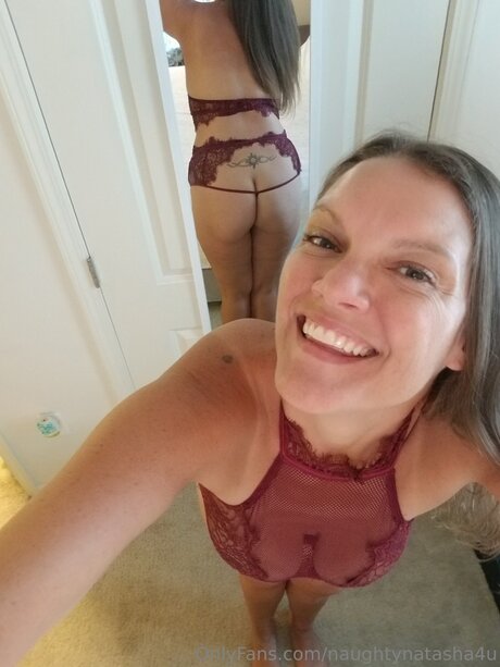Naughtynatasha4u