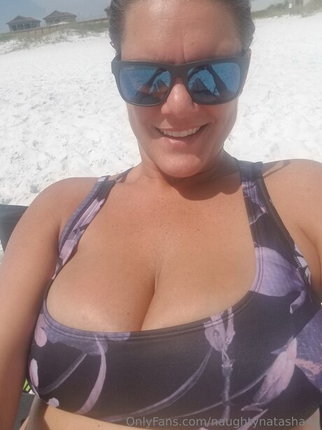 Naughtynatasha4u