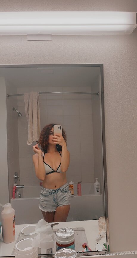 Alexissss24
