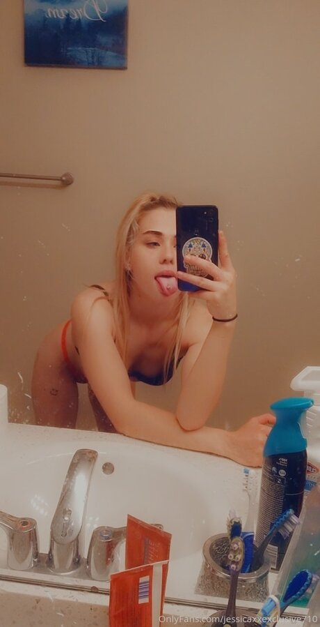 Jessicaxxexclusive710