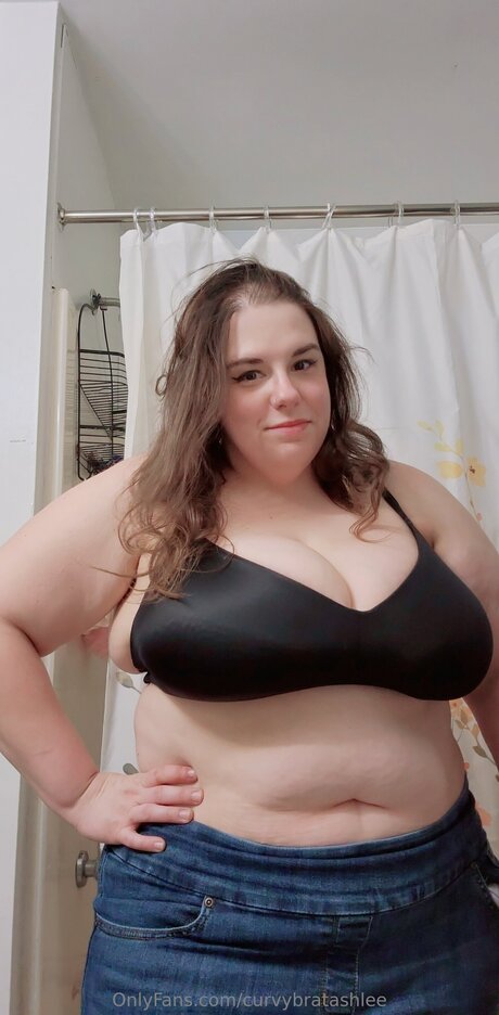 Curvybratashlee