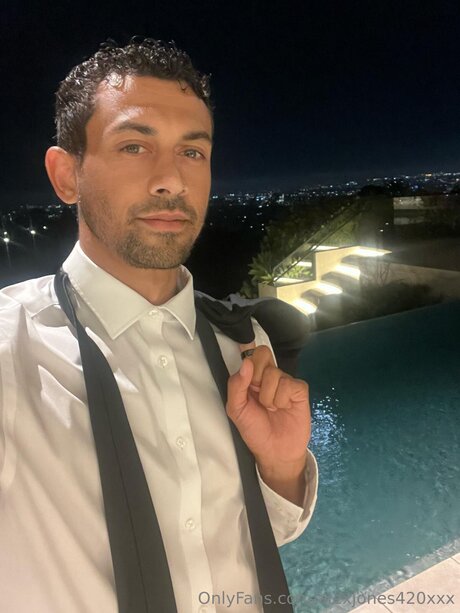 Alexjones420xxx  nude leaked OnlyFans photo