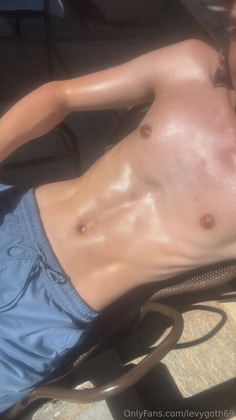 Levygoth69