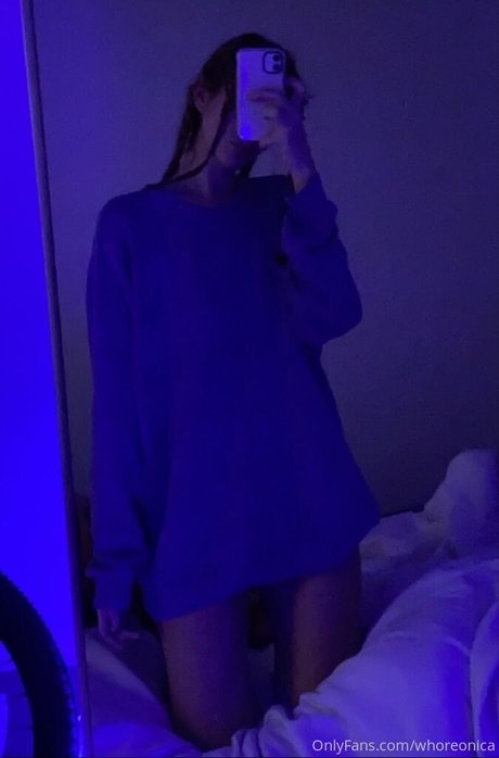 Whoreonica