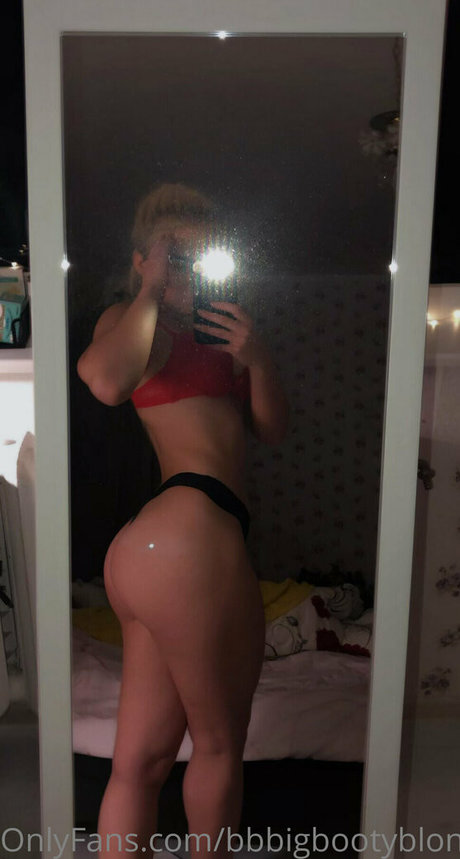 Bigbootyblondie