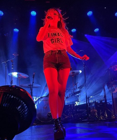 Lauren Mayberry