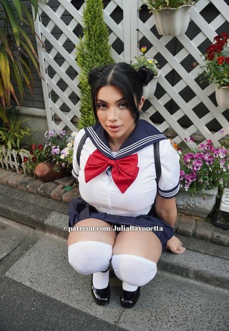 Julia Bayonetta
