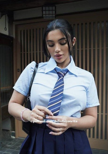 Julia Bayonetta