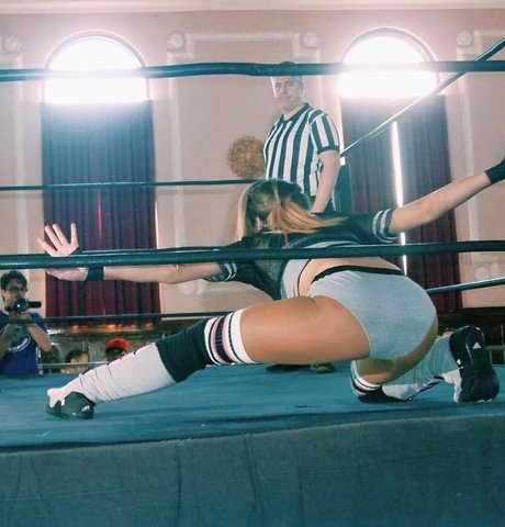 Dakota Kai