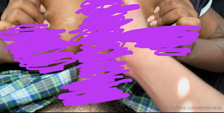 Emomask