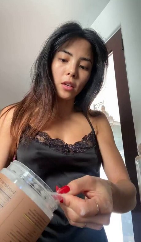 Anna Akana