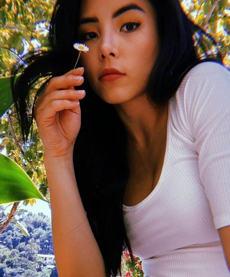 Anna Akana