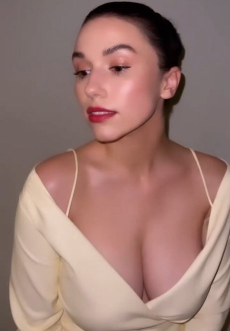 Grace Caroline Currey