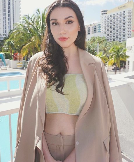 Grace Caroline Currey