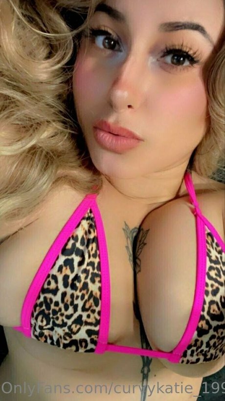 Curvykatie1991