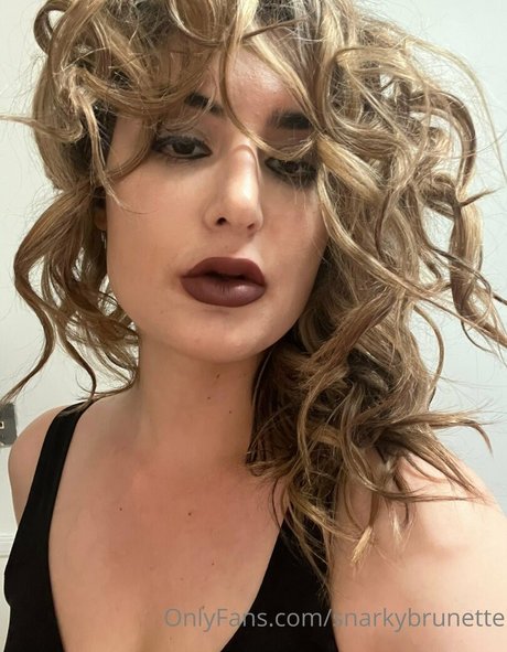 Snarkybrunette