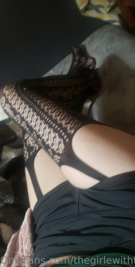 Thegirlewiththecursemark