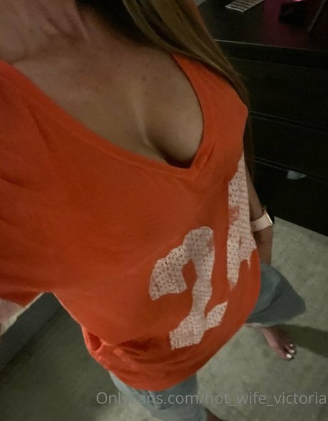 Hotwifevictoria