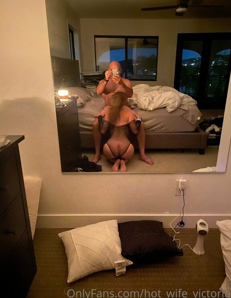 Hotwifevictoria