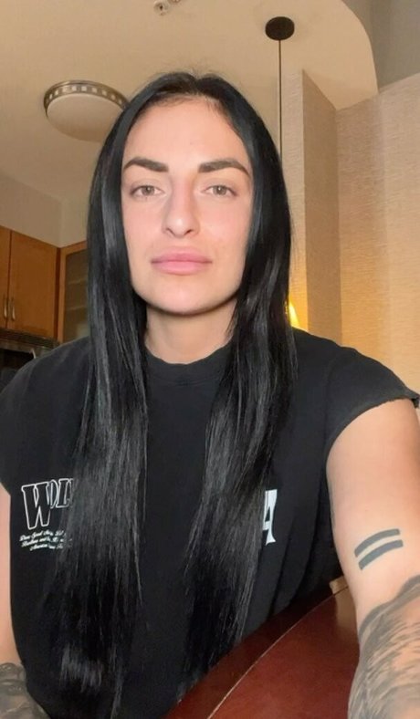 Sonya Deville