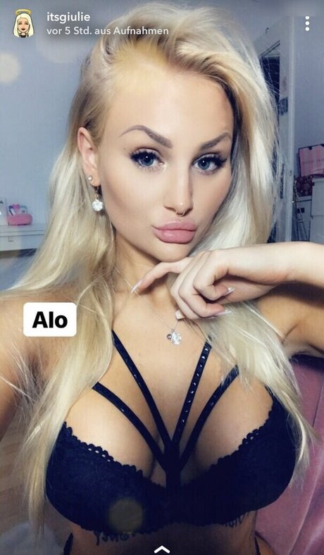 Giulie Hope Santana