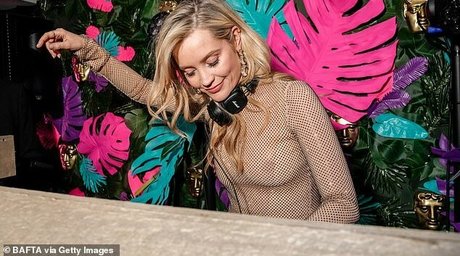 Laura Whitmore