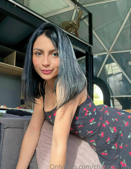 Charlotte19y