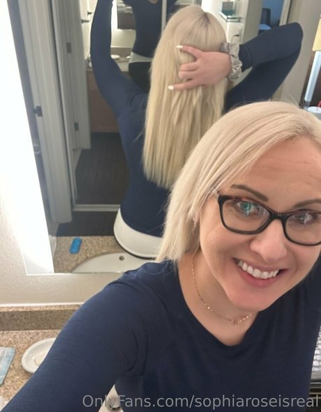 Sophiaroseisreal