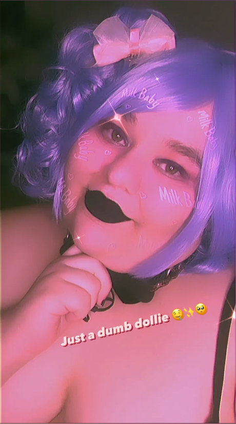 Mimi Dollie