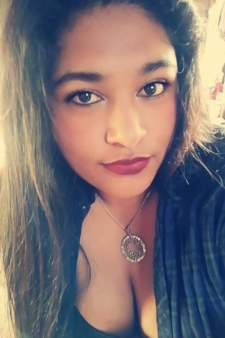 Jeannette Castellanos