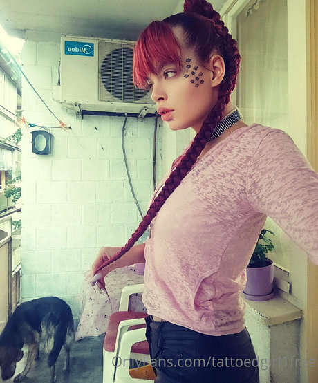 Tattoedgirl1free
